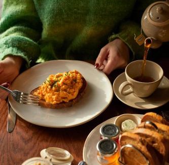 Newbury Hotel | The Coat and Bear - A Heartwood Inn