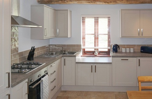 Shaldon Cottage | The Cob Barn - UKC1852