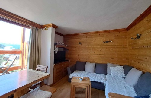 Arc-1600 Apartment | The cocoon of the ARCS 1600 slopes
