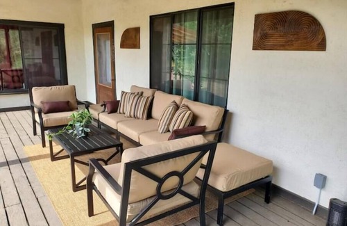 Willcox House | The Colibri Vineyard House