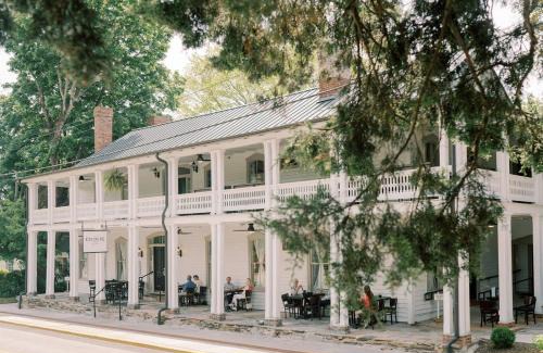 Hillsborough Hotel | The Colonial Inn, an Ascend Collection Hotel