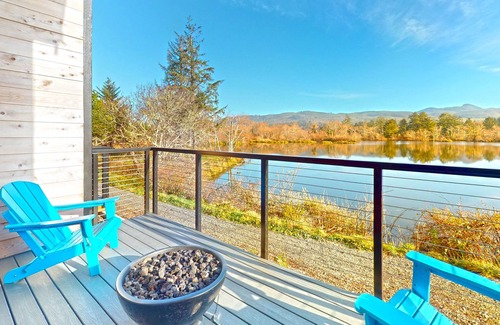 Seaside Villa | The Commons Pond View Assignment D