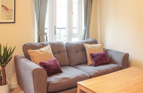 Southampton City Centre Cottage | The Compass Town House - UK41902