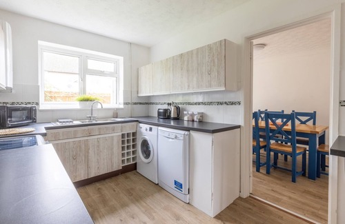 Witney House | The Conifers - lovely family home in Witney