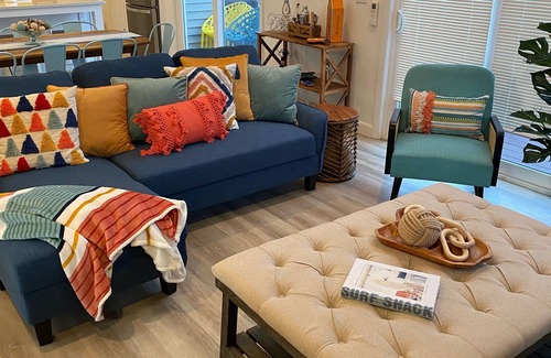 Mastic Beach House | “The Cool House” Waterfront Oasis, 3 Bedrm 2 bath