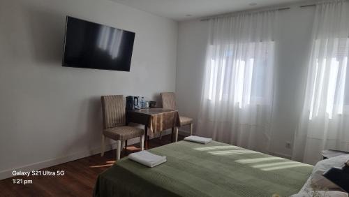 Olivais House | The Coolest Place near the airport!