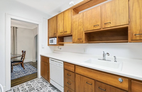 Minneapolis - St. Paul House | The Cooper, a charming Double Bungalow just Blocks from W River Parkway