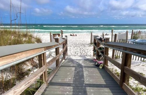 Avalon Beach Estates House | The Coral Reef at Avalon Estates - Private Beach