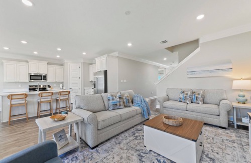 Gulf Hills House | The Coral Reef Estate - 5 bd/3 bath