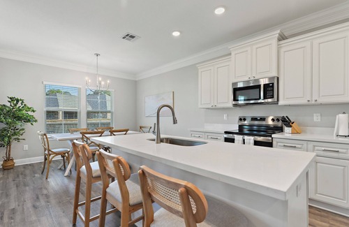 Gulf Hills House | The Coral Reef Estate - 5 bd/3 bath