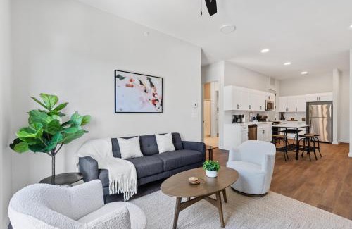 Fort Worth Apartment | The Corbin 1202 - Magnolia Street Charm
