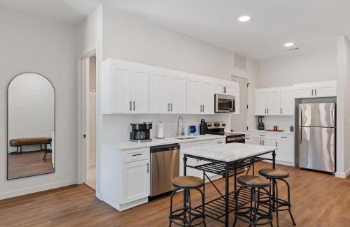 Fort Worth Apartment | The Corbin 1202 - Magnolia Street Charm
