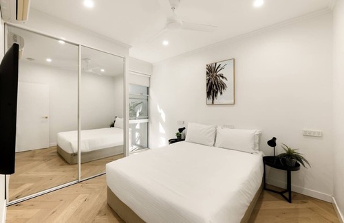 South Brisbane Apartment | The Cordelia Sweeping South Brisbane Style