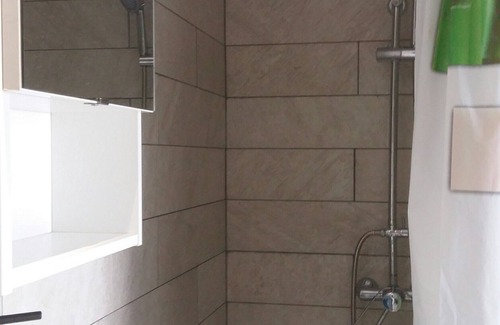 Ravine des Cabris Apartment | The corner box: T2 completely independent in villa.