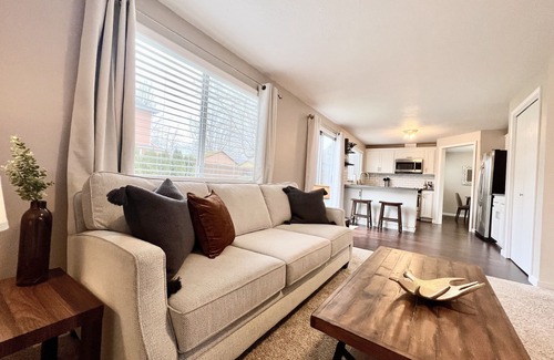 Aloha House | The Corner Terrace – Family and Pet Friendly Home