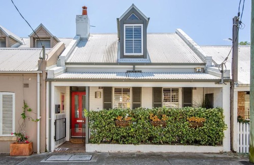 Paddington House | The Cornerstone - A Stylish Garden Terrace