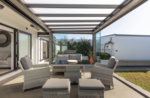 Mount Maunganui House | The Corporate Box ~ Mount Maunganui - Beyonder Holiday Homes