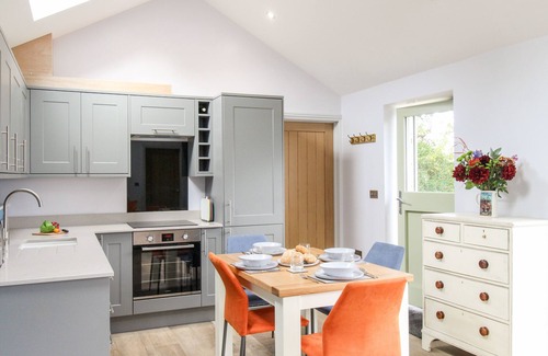 Axminster Cottage | The Cosy Cowshed
