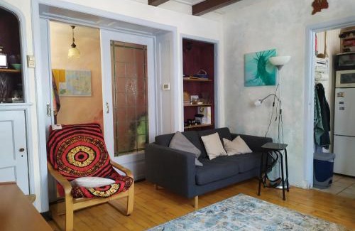 Stavenisse House | The cosy little house with the sundial