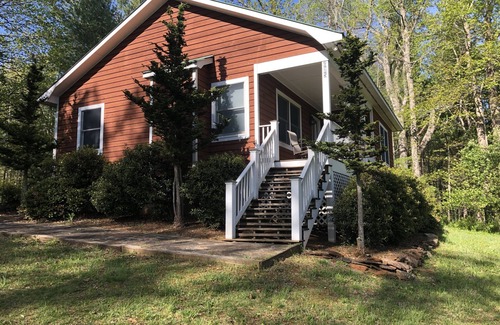 Laurel Springs House | The Cottage at Cranberry Creek