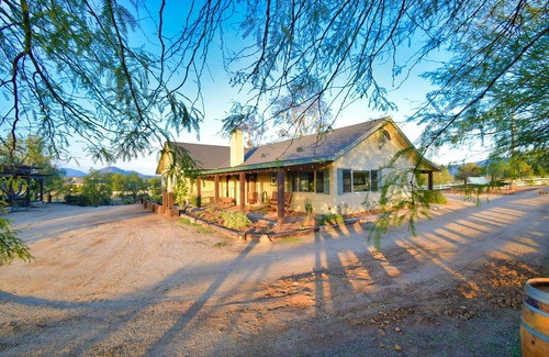 Temecula House | The Cottage at Peppertree Lane Ranch