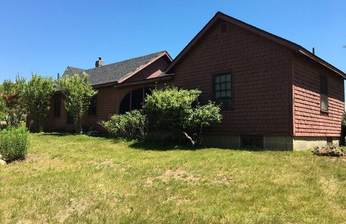 Waldoboro Cottage | The Cottage At Tops'l Farm