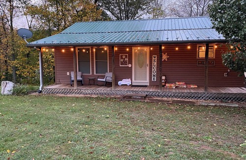 Damascus House | The Cottage at Willow Tree Retreat Damascus, Va