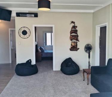 Whitianga House | The cottage coghill