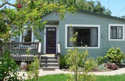 Eastside Santa Cruz Cottage | The Cottage- Fully equipped 1 bdrm house, 2 blks to awesome beach