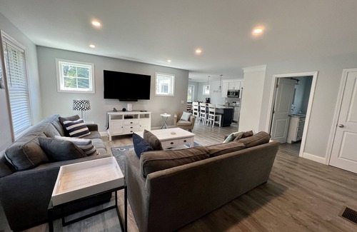 Bonnet Shores House | The Cottage in Bonnet Shores Private Beach Community