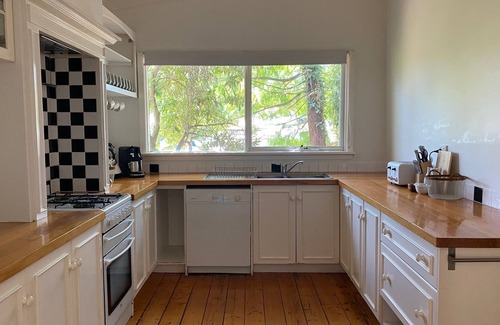 Healesville Cottage | The Cottage in Healesville
