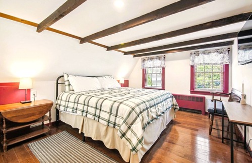 Preston Bed & Breakfast | The Cottage Inn Woodstock Suite # 3