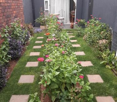 Greater Johannesburg Metropolitan Area Apartment | The Cottage on 3rd