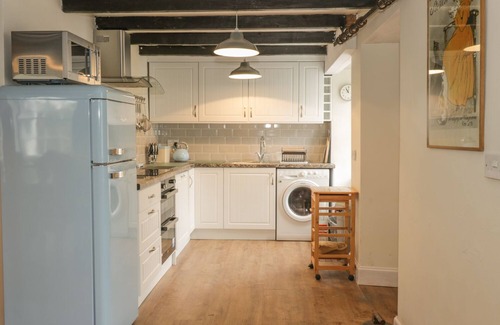 Duns Cottage | THE COTTAGE, POLWARTH CROFTS, pet friendly, with open fire in Duns