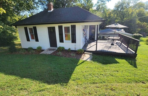 Burkesville House | The Cottage