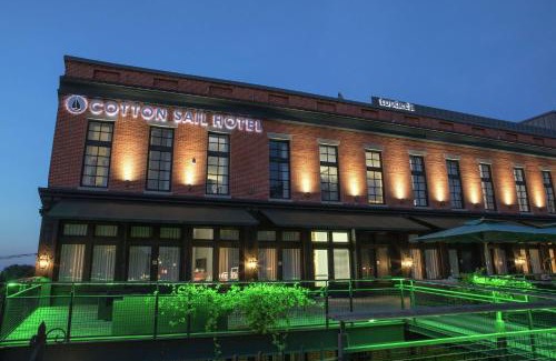 Historic District - North Hotel | The Cotton Sail Hotel Savannah - Tapestry Collection by Hilton