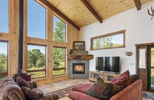 Glenwood Springs House | The Cottonwood Cottage - Space, Serenity, & Views