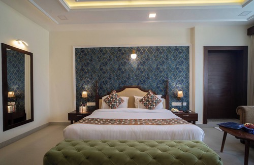 Shavri Colony Hotel | THE COURTYARD - Beyond Bar & Club
