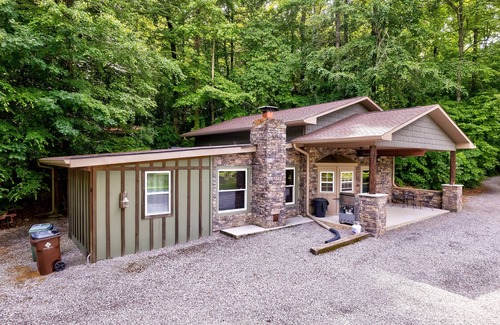 Ashley Oaks Cabin | The Cove at Windrock - Near Windrock Park Trail 23