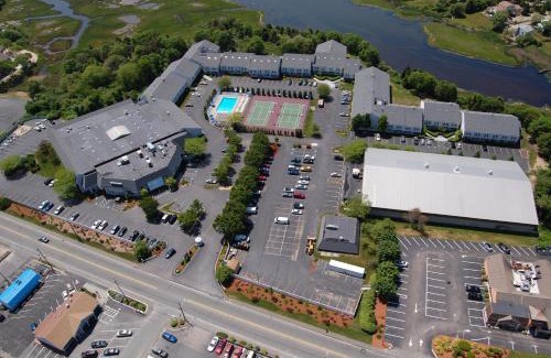 West Yarmouth Resort | The Cove at Yarmouth