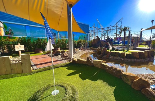 Cayton Bay House | The Cove, Cayton Bay