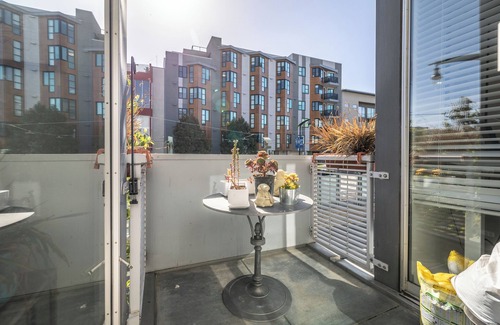 Mission Bay Condo | The Cove: City Loft Living - 2B/2.5B