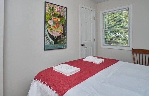 Mystic - New London Cottage | The Cove House · Walk to Mystic, enjoy the views!