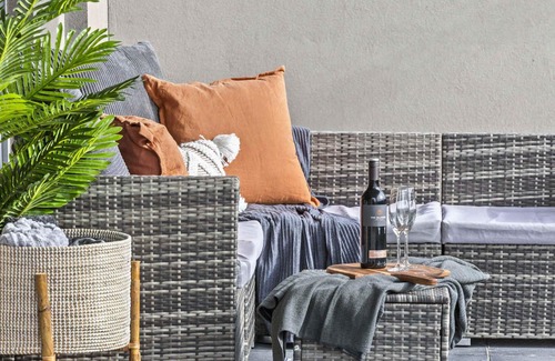 Safety Beach House | The Cove - Luxury Waterfront Accommodation
