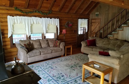 Taswell Cabin | The Cove Ponderosa Cabin.30 seconds from Patoka Lake.Sleeps 15