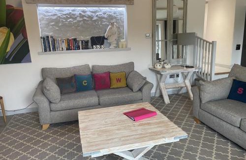 Bishopswood House | The Cow Shed