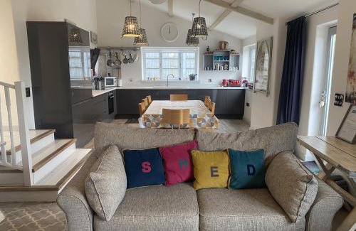 Bishopswood House | The Cow Shed