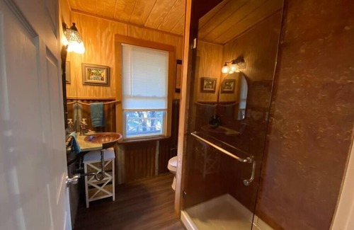 Marble Falls House | The Cowboy Cabin at Hamilton Creek