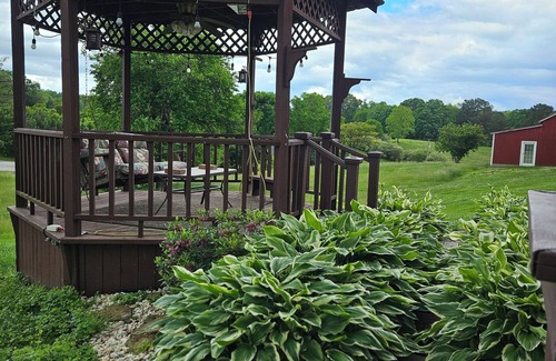 Quebeck House | The Cozy Cardinal