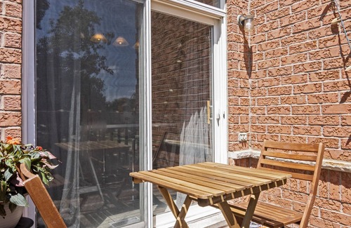 Richmond Hill House | The cozy corner house in the Richmond Hill